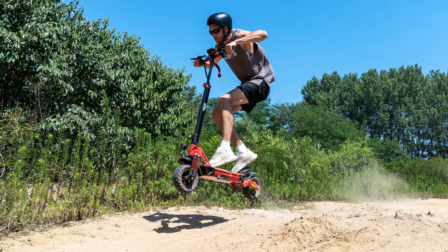Parking an e-scooter in the city: how to avoid a fine