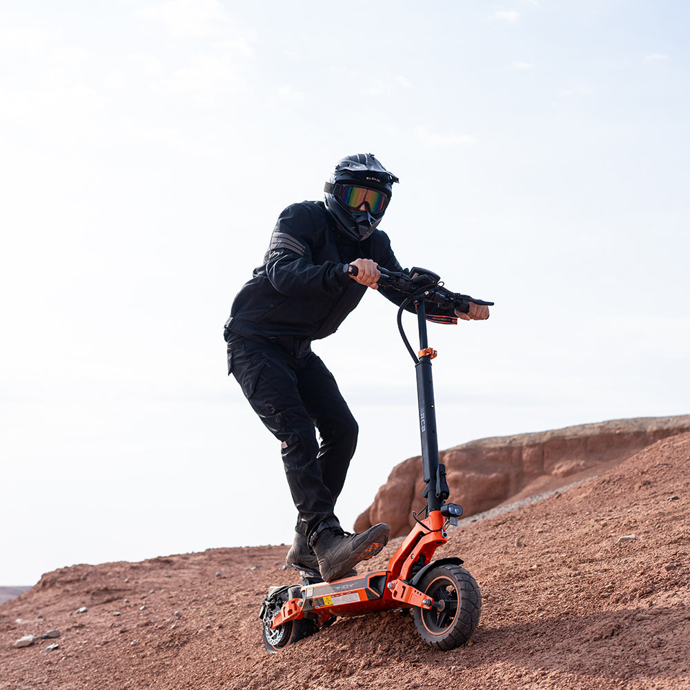 Scooter ultra électrique RCB D7 EU (vitesse de sortie 45KMH + crête 1600W + NFC + clignotant)