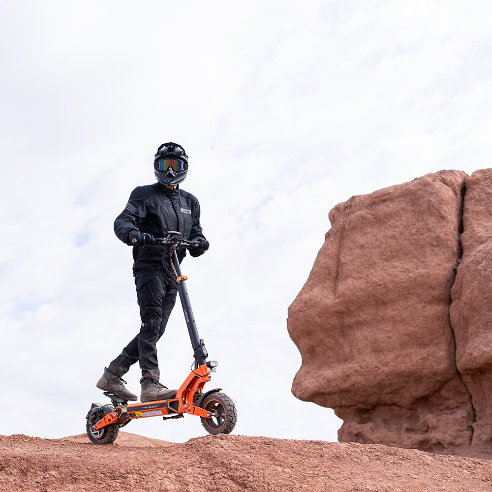 Scooter ultra électrique RCB D7 EU (vitesse de sortie 45KMH + crête 1600W + NFC + clignotant)