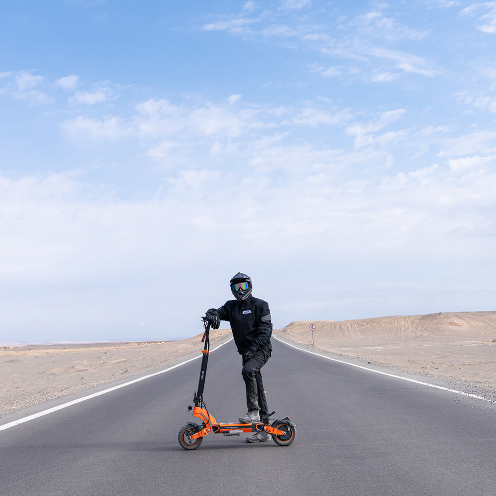 Scooter ultra électrique RCB D7 EU (vitesse de sortie 45KMH + crête 1600W + NFC + clignotant)