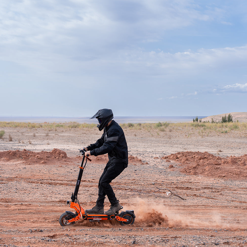 Scooter ultra électrique RCB D7 EU (vitesse de sortie 45KMH + crête 1600W + NFC + clignotant)